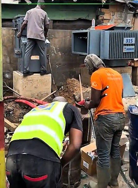 Installation of a new transformer under way